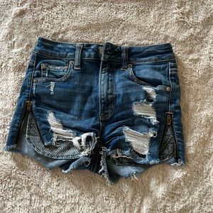 American Eagle Shorts - zipper sides with patterned pockets